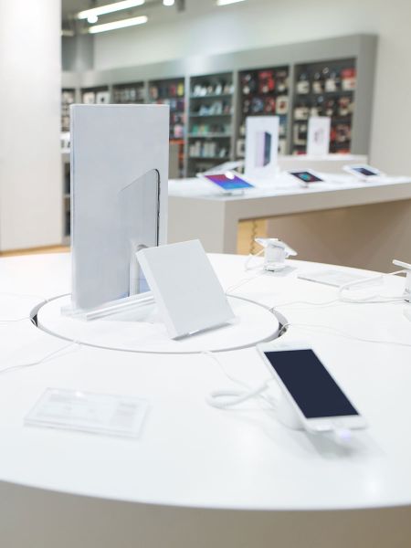 Visual Merchandising POS Service Flächenmanagement Displays Handys
