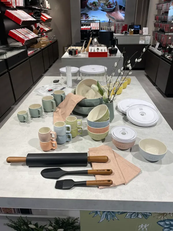Visual Merchandising Schaufenstergestaltung displaybau und warenpräsentation pos service nrw